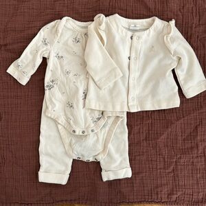 Gap 0-3 baby girl set - take home outfit